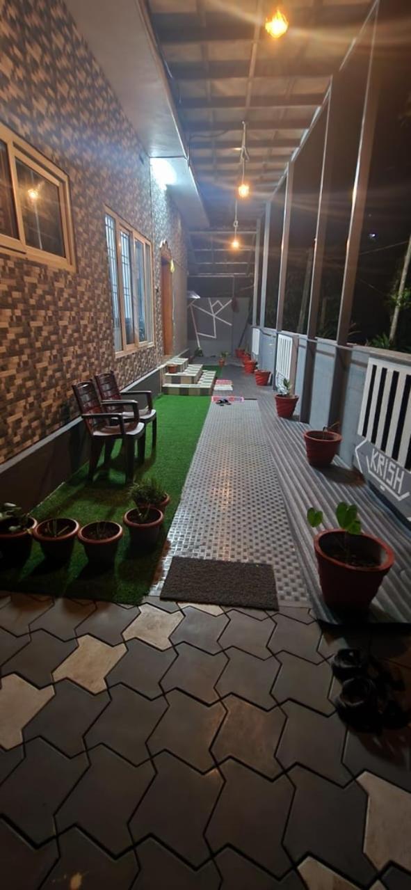 Krish Villa Homestay 蒙纳 外观 照片